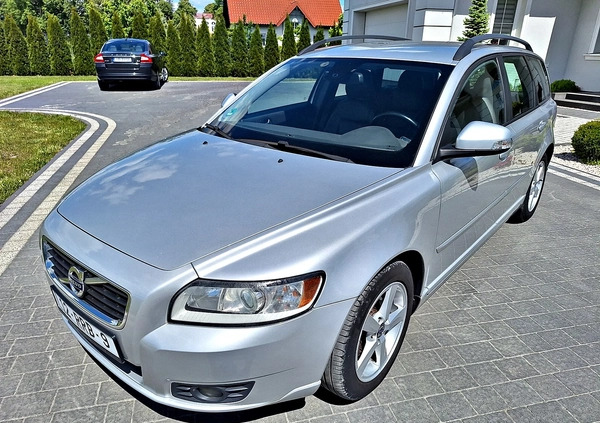 Volvo V50 cena 22900 przebieg: 250000, rok produkcji 2010 z Bełżyce małe 254